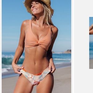 NEW Cupshe Romantic Flower Twist-Front Bralette and Hipster Bikini orange small
